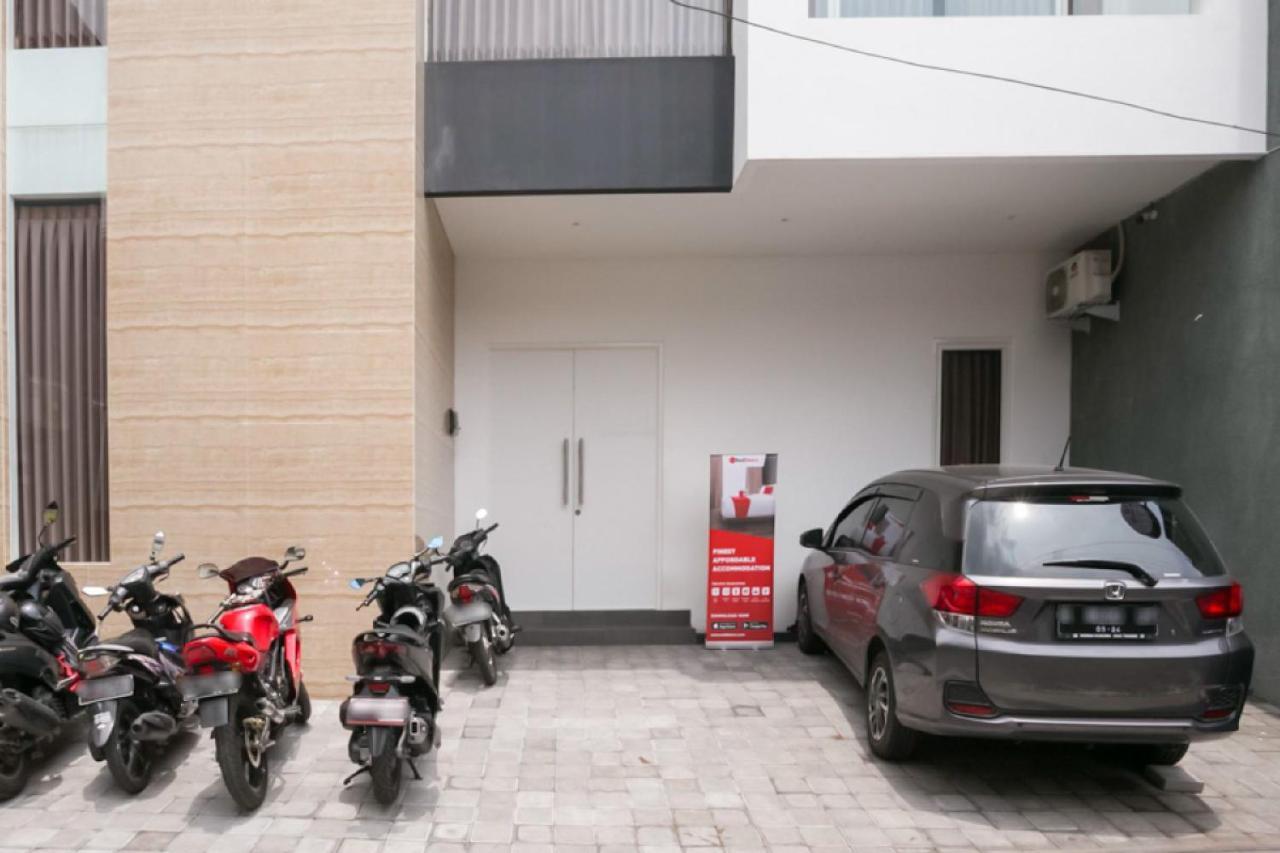 Reddoorz Syariah Near Simpang Lima Semarang Hostel Bagian luar foto